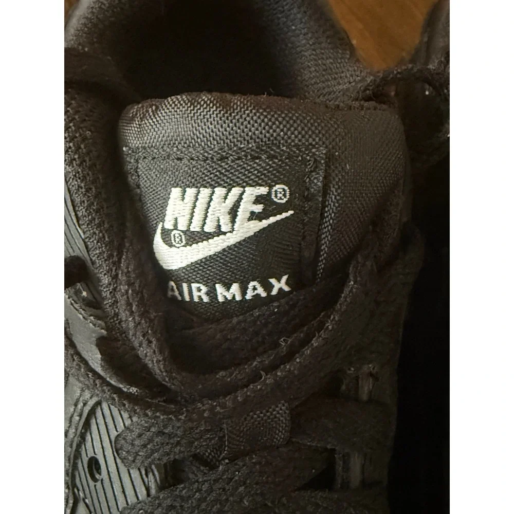 Nike Air Max 90 Sneakers Kids 11C Black Excellent Leather Low Top CD6867-001